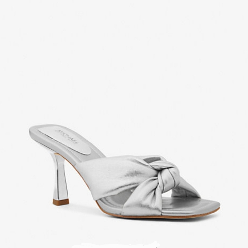 Michael Kors Elena Silver Metallic Leather Heels Sz 6M